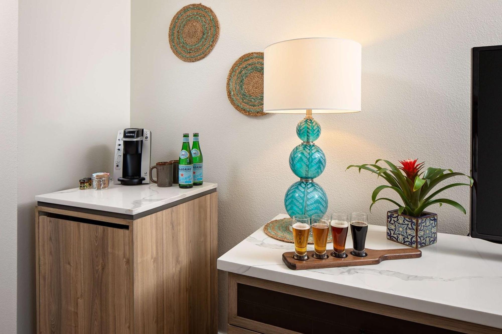 The Cassara Carlsbad, Tapestry Collection By Hilton Hotel Екстериор снимка